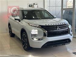 ميتسوبيشي اوتلاندر